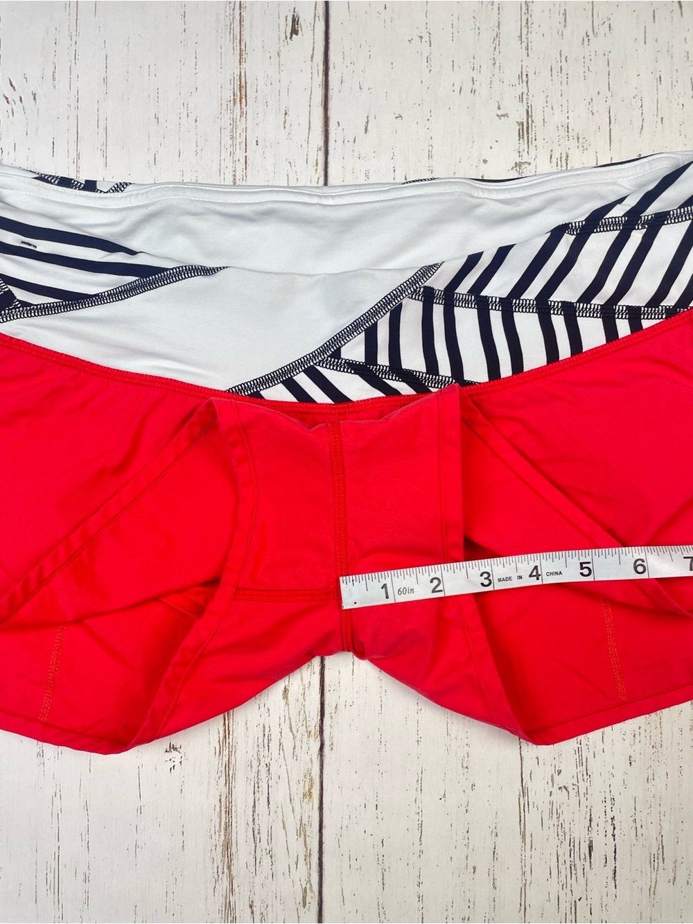 Lululemon Run: Speed Shorts Love Red Quilt Print 2.5” *Limited Edition - Picture 8 of 16
